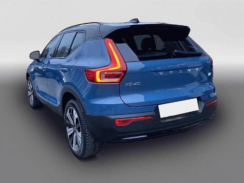 Gebraucht Volvo XC40 Core 169 kW (231 PS) 2022 Blau SUV