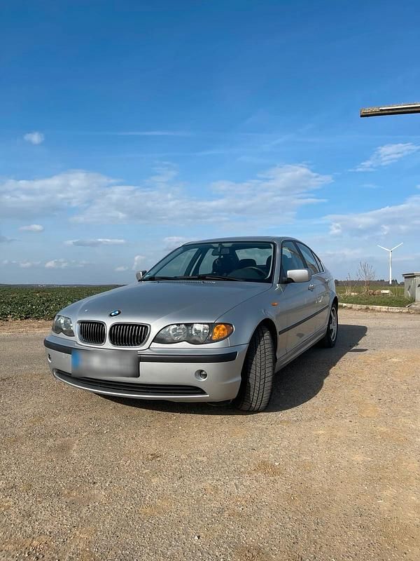 Gebraucht BMW 320 170 PS (125 kW) 2002 Silber Limousine