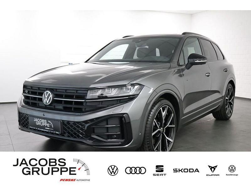 Grau Gebraucht 2025 VW Touareg Style SUV | 76.680 € (Teuer) - Bild 1/4