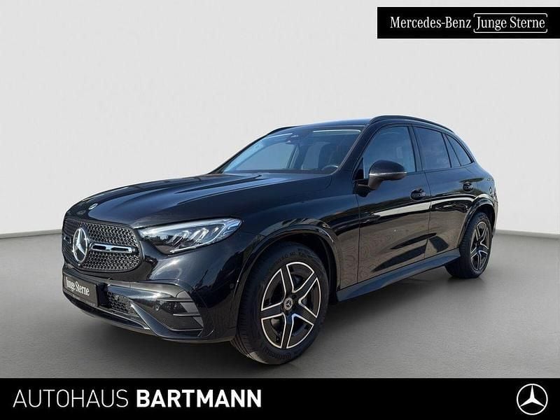 Schwarz Gebraucht 2023 Mercedes GLC300 AMG SUV | 51.100 € (Fairer Preis) - Bild 1/4