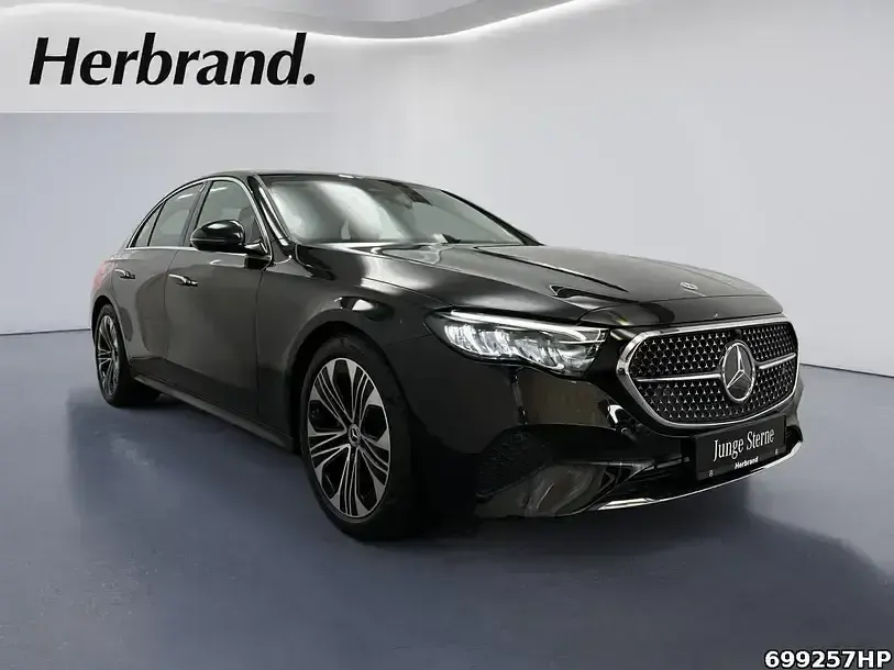 Gebraucht Mercedes E200 Avantgarde 204 PS (150 kW) 2025 Metalliclack obsidianschwarz Limousine