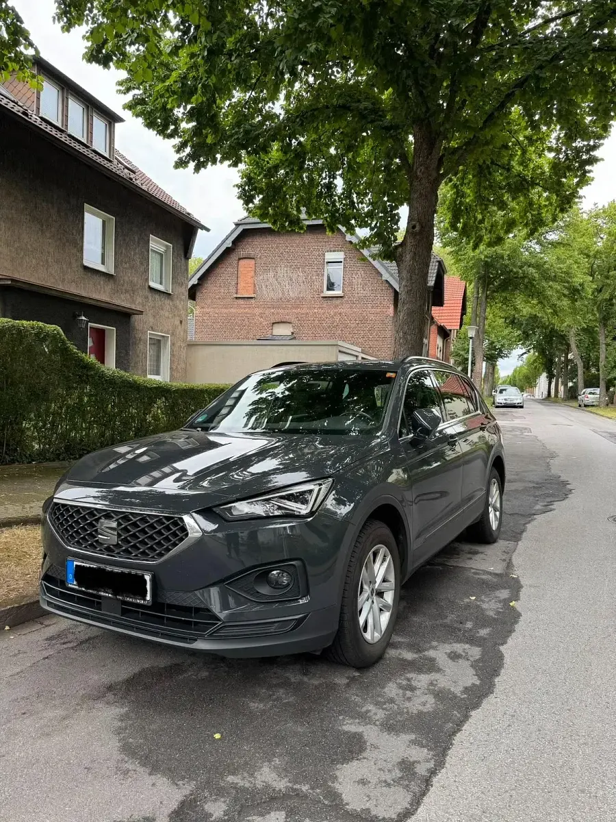 Gebraucht Seat Tarraco 150 PS (110 kW) 2022 Grau SUV