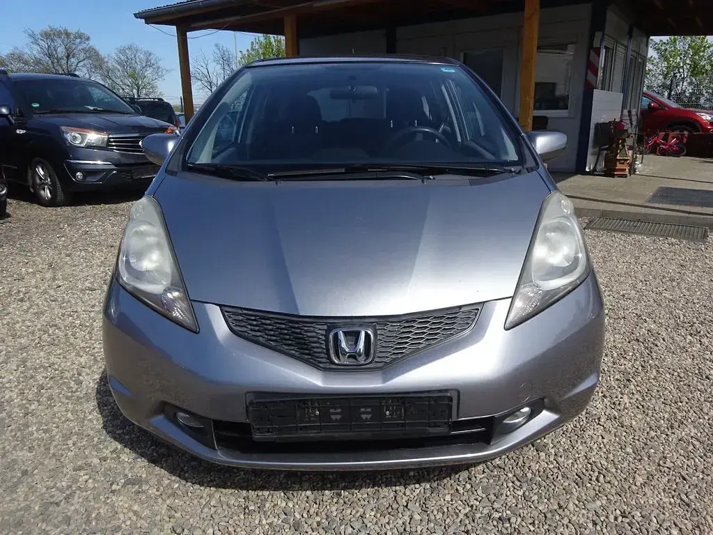 Gebraucht Honda Jazz Trend 90 PS (66 kW) 2010 Grau Kleinwagen