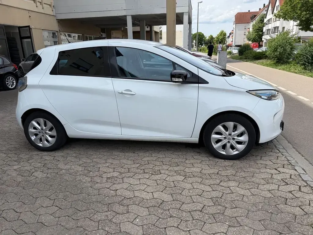 Gebraucht Renault Zoe Intens 42 kW (58 PS) 2015 Weiß Kleinwagen