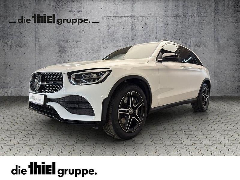 Weiß Gebraucht 2019 Mercedes GLC200 AMG line SUV | 35.490 € (Guter Preis) - Bild 1/4