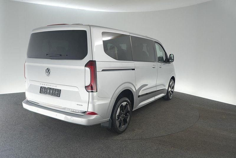 Neu VW Caravelle Edition 170 PS (125 kW) 2025 Grau Van / Kleinbus
