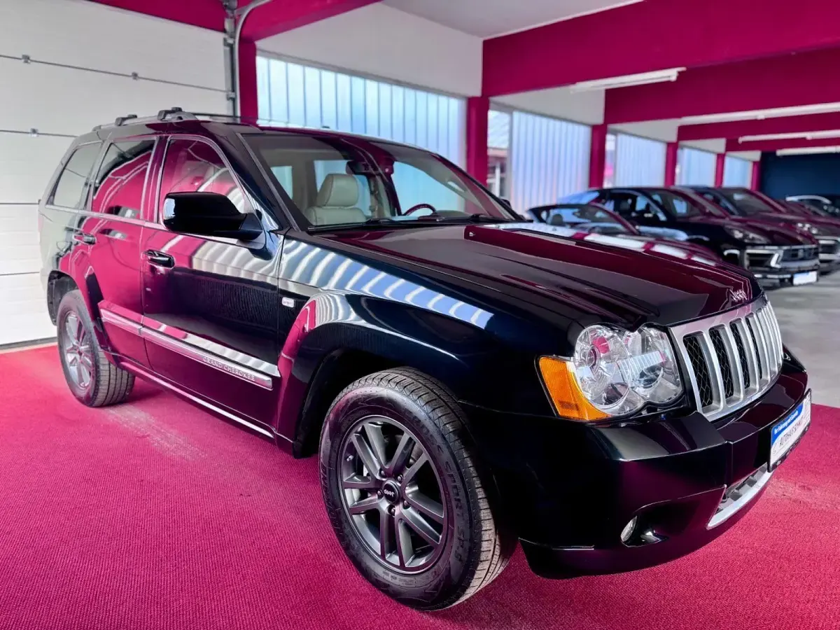 Gebraucht Jeep Grand Cherokee Overland 218 PS (160 kW) 2008 Brilliant black crystal pearl SUV
