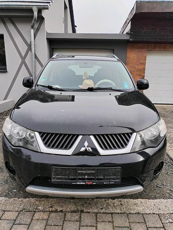 Gebraucht Mitsubishi Outlander 177 PS (130 kW) 2008 Schwarz SUV