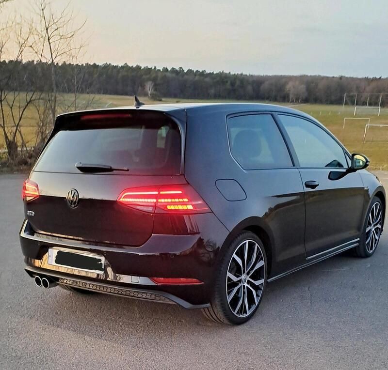 Schwarz Gebraucht 2017 VW Golf VII GTD Limousine | 17.350 € (Fairer Preis) - Bild 1/4