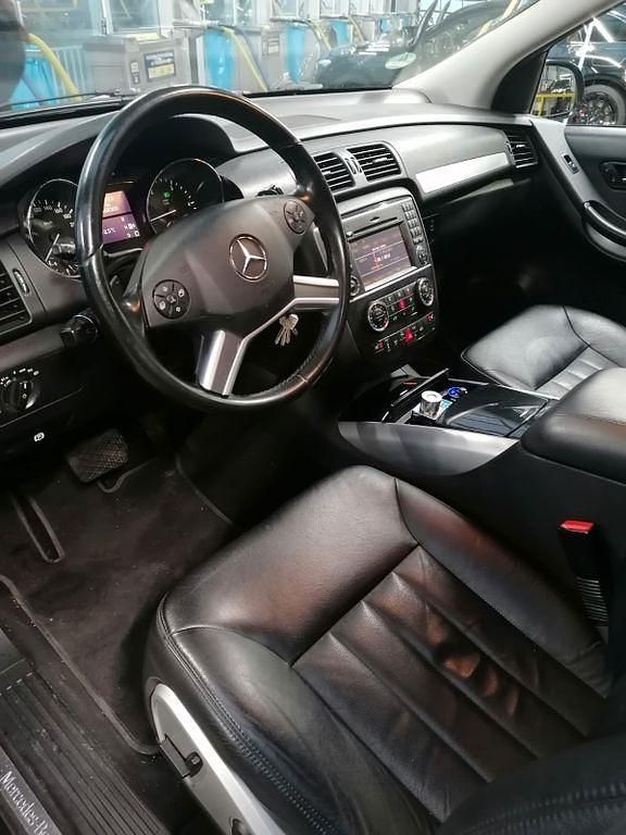 Gebraucht Mercedes R300 190 PS (139 kW) 2010 Schwarz Van / Kleinbus