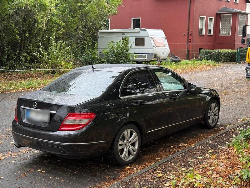Gebraucht Mercedes C220 170 PS (125 kW) 2009 Schwarz Limousine