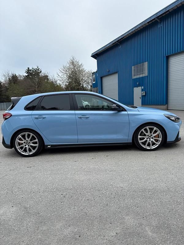 Gebraucht Hyundai i30 275 PS (202 kW) 2019 Blau Limousine