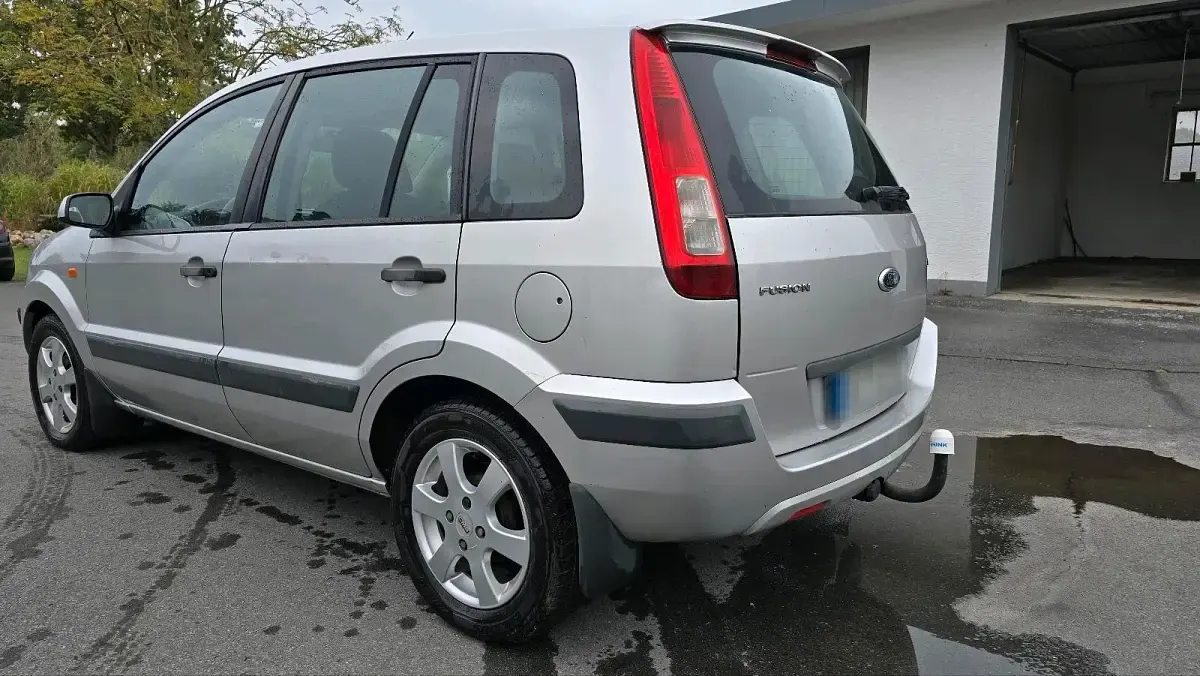 Gebraucht Ford Fusion 90 PS (66 kW) 2007 Silber Kleinwagen