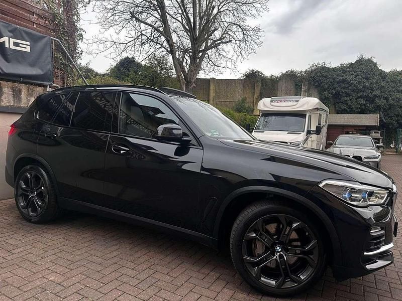 Gebraucht BMW X5 Performance 394 PS (289 kW) 2021 Schwarz SUV