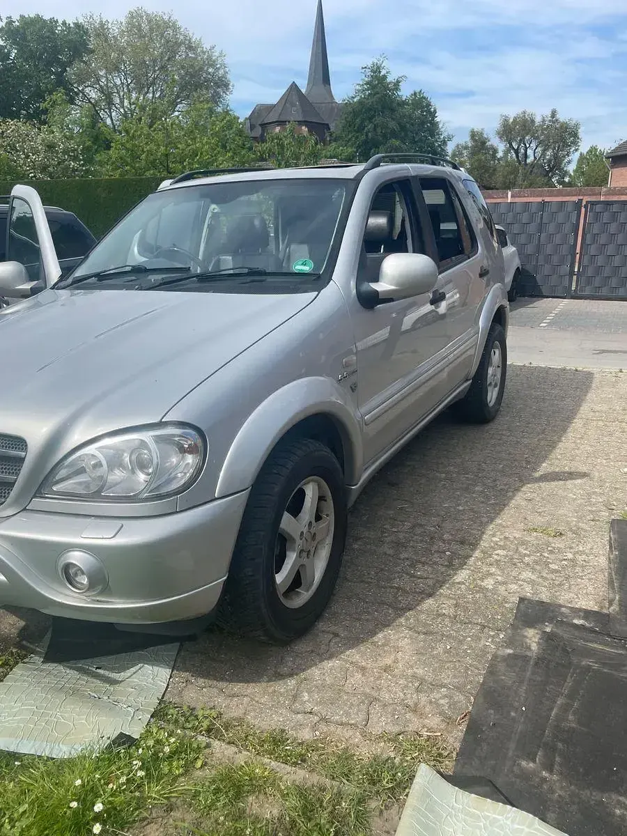 Gebraucht Mercedes ML55 AMG AMG 347 PS (255 kW) 2001 Grau SUV