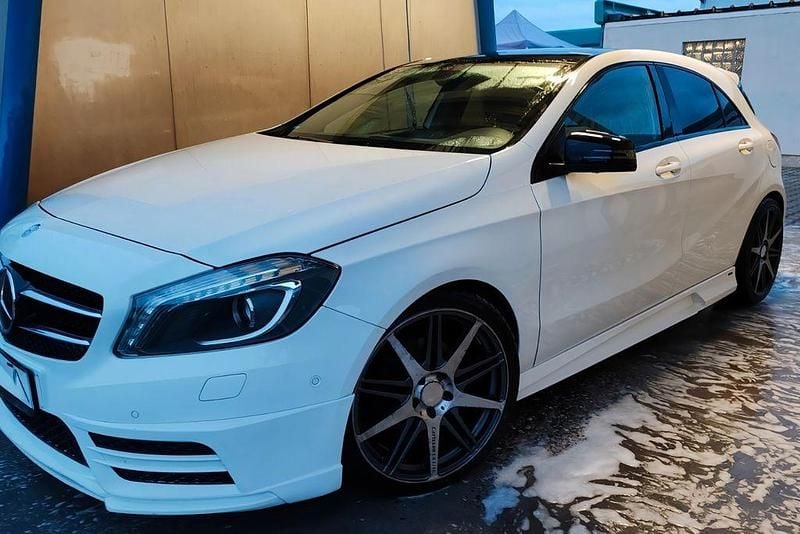 Gebraucht Mercedes A200 156 PS (114 kW) 2014 Weiß Limousine