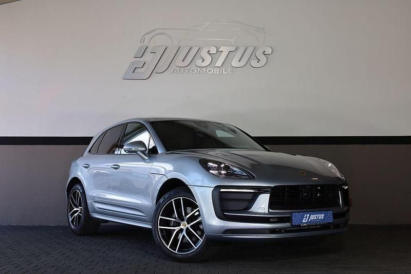 Silber Gebraucht 2023 Porsche Macan SUV | 57.900 € - Bild 1/4