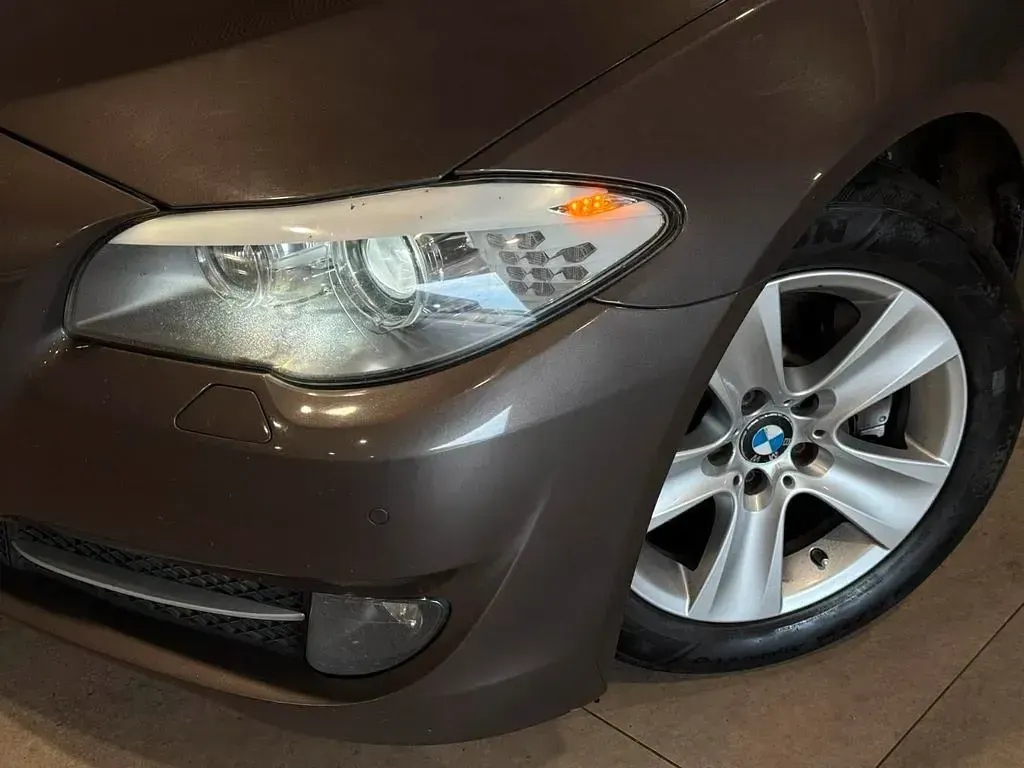 Gebraucht BMW 525 218 PS (160 kW) 2013 Grau Limousine