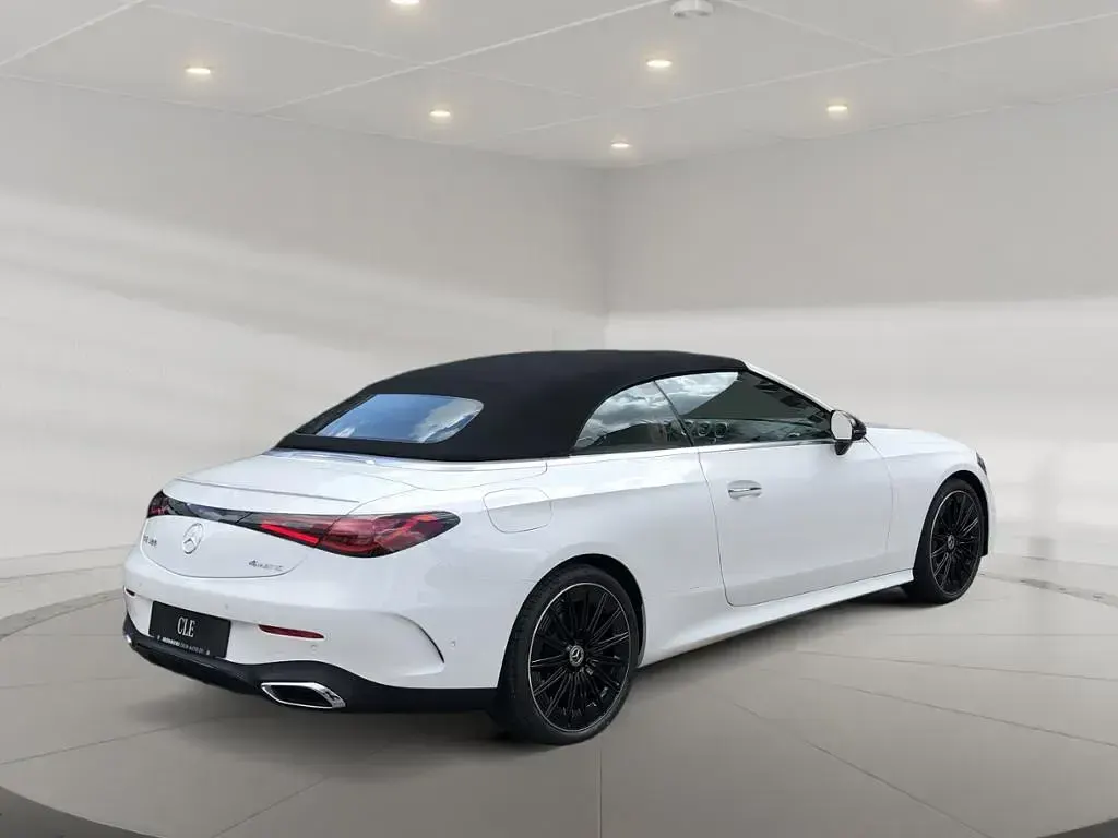 Gebraucht Mercedes CLE300 258 PS (189 kW) 2026 Weiss manufaktur opalithweiss bright Cabrio