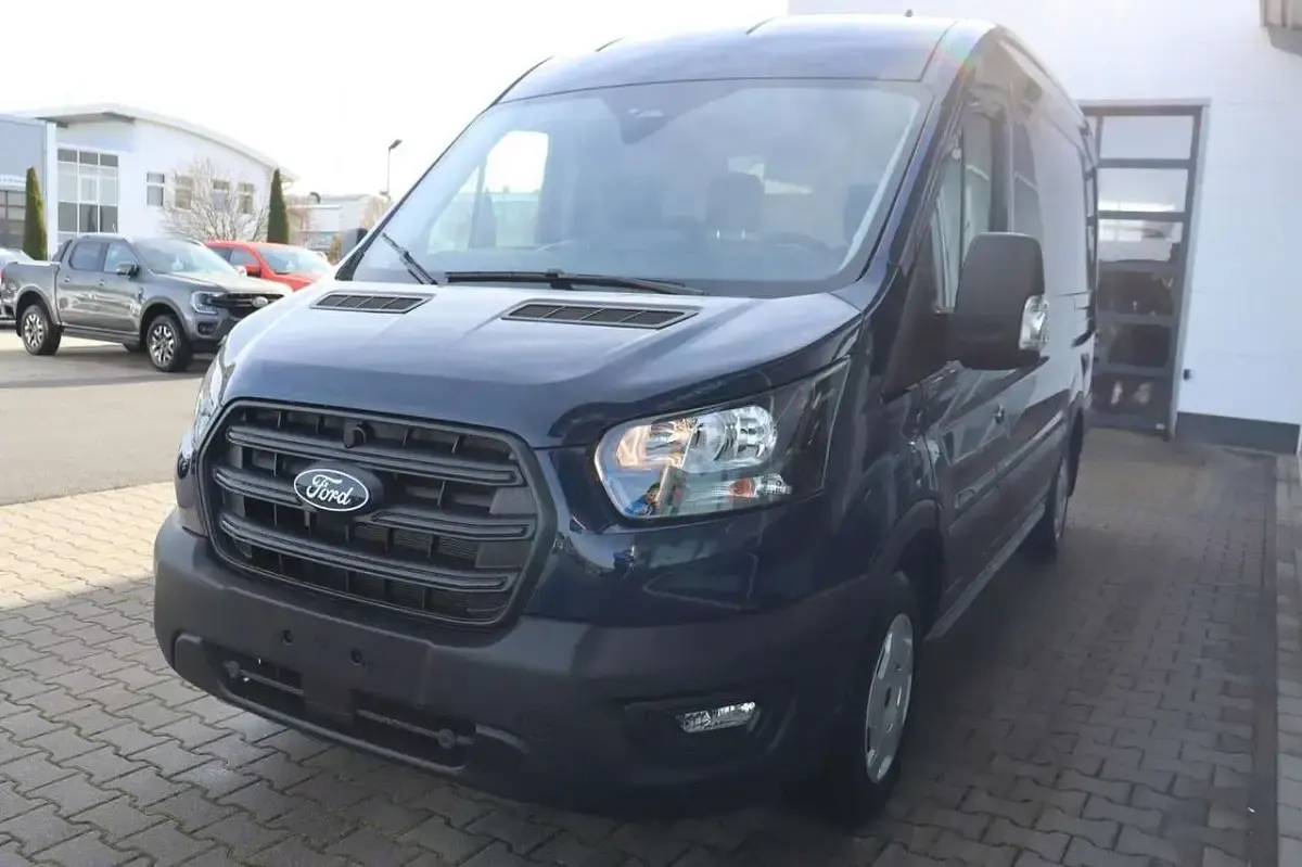 Neu Ford Transit Trend 131 PS (96 kW) 2025 Blazerblue Van / Kleinbus