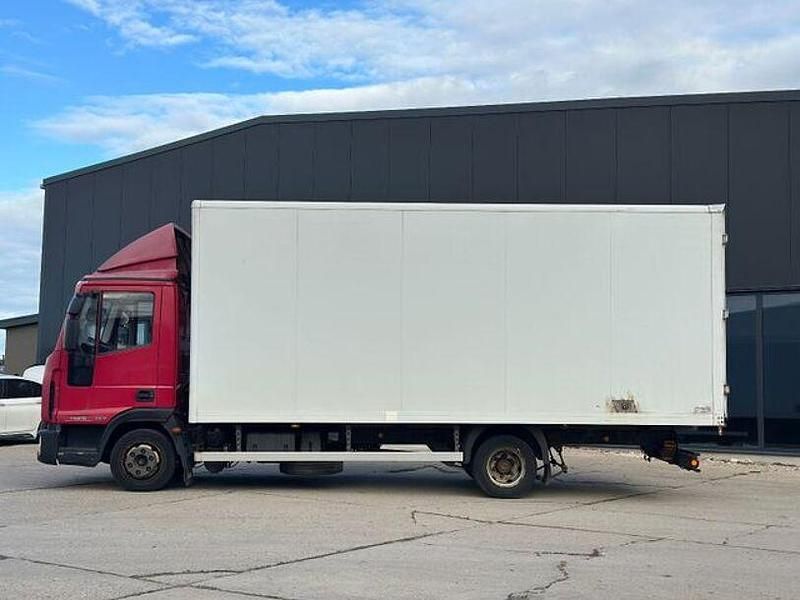 Gebraucht Iveco Massif 107 PS (78 kW) 2013 Rot