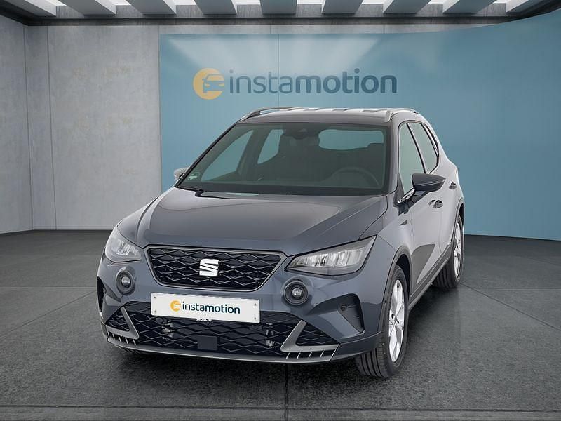 Blau Neu 2025 Seat Arona FR SUV | 25.349 € (Teuer) - Bild 1/4