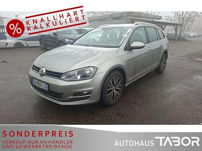 Gebraucht VW Golf VII Allstar 110 PS (80 kW) 2016 Tungsten silver metallic Kombi