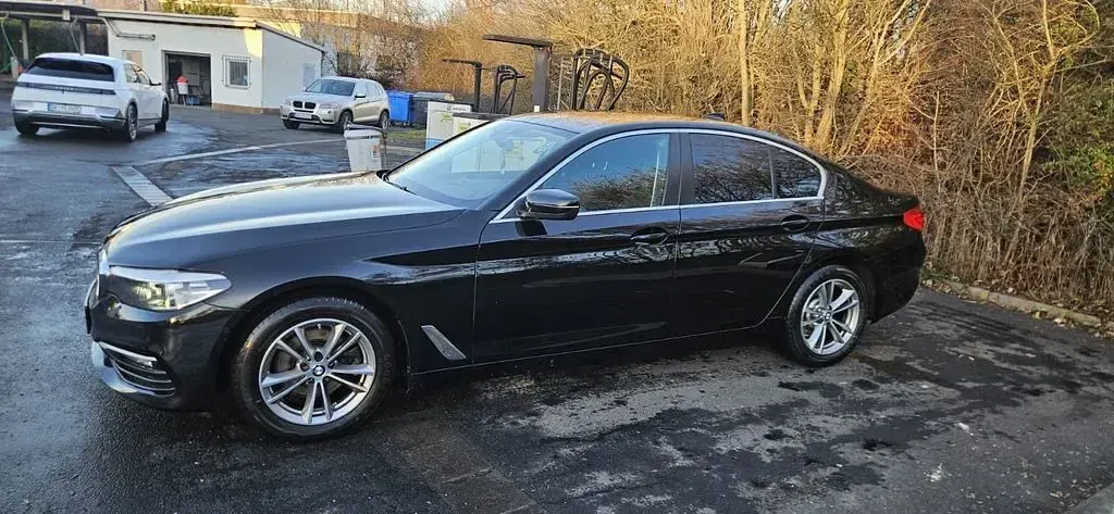 Gebraucht BMW 520 190 PS (139 kW) 2019 Schwarz Limousine