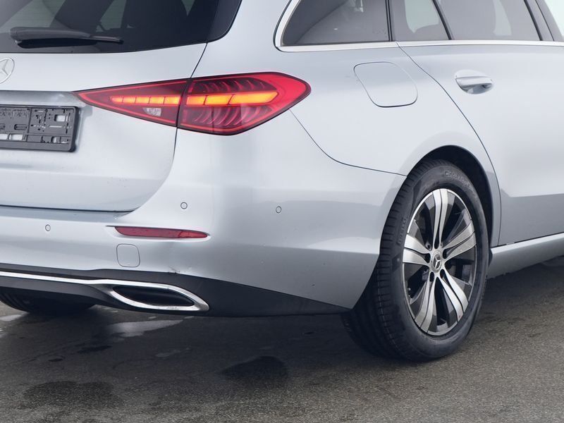 Gebraucht Mercedes C220 Advanced 198 PS (145 kW) 2024 Lack hightechsilber Kombi