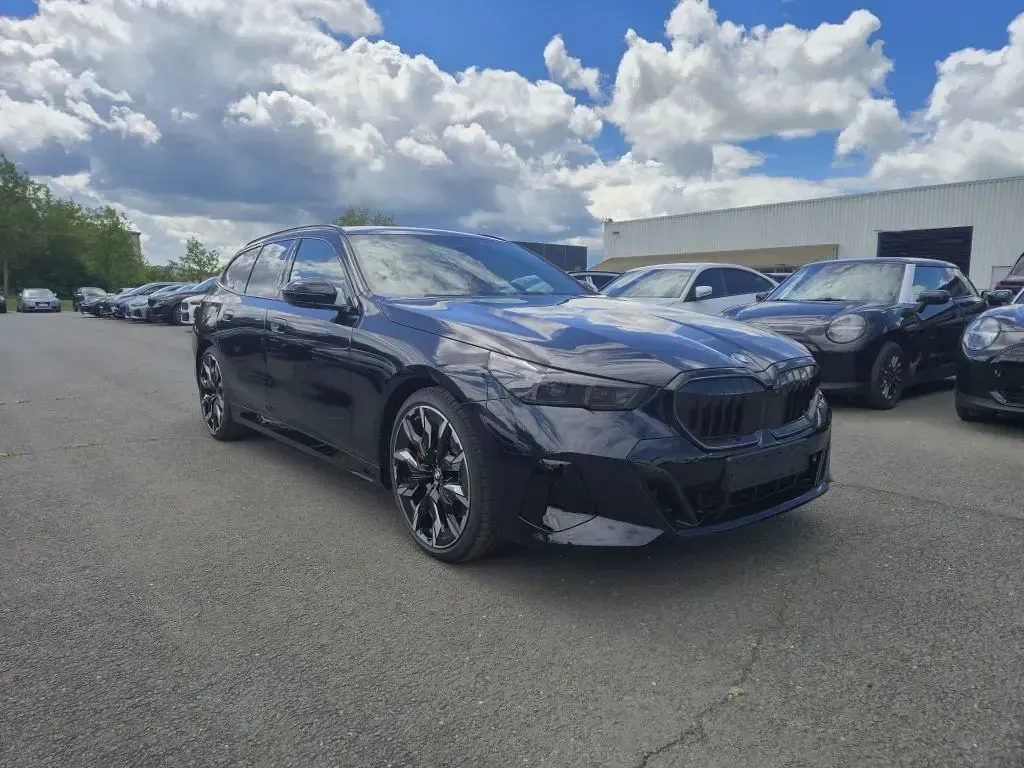 Neu BMW 540 M Sport 303 PS (222 kW) 2026 Schwarz Limousine