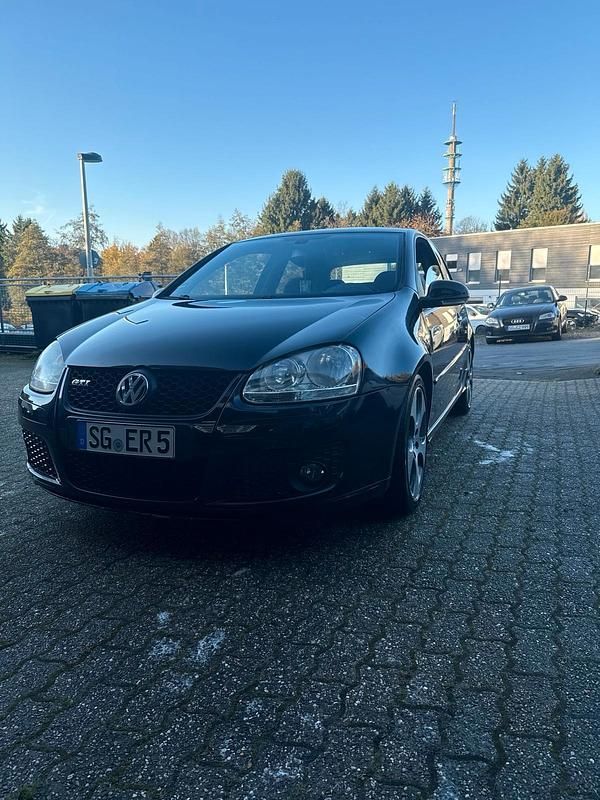 Schwarz Gebraucht 2005 VW Golf V GTI Coupé | 5.900 € (Fairer Preis) - Bild 1/4