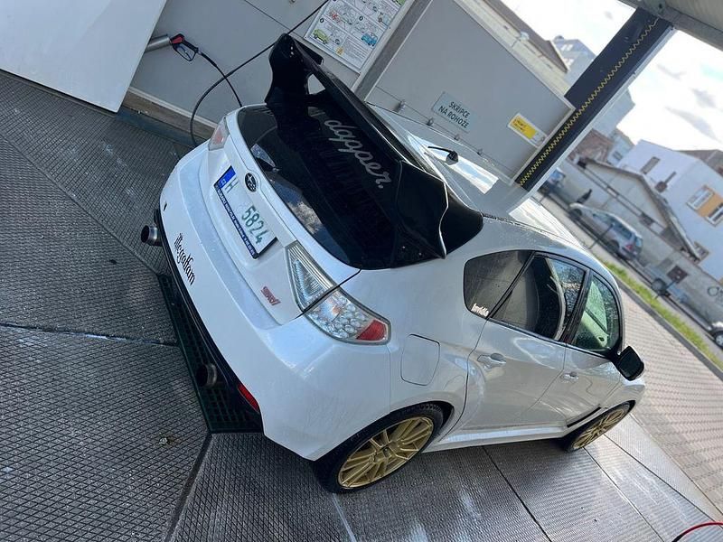 Gebraucht Subaru WRX STI 300 PS (220 kW) 2011 Weiß Limousine