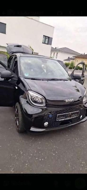Schwarz Gebraucht 2021 Smart ForFour Electric Drive Passion Limousine | 10.800 € (Fairer Preis) - Bild 1/4