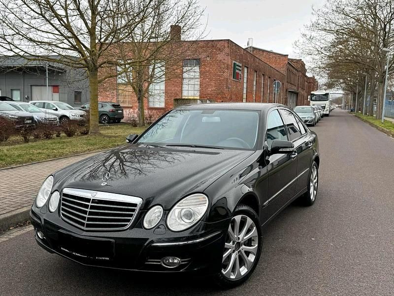 Gebraucht Mercedes E280 Avantgarde 190 PS (139 kW) 2008 Schwarz Limousine