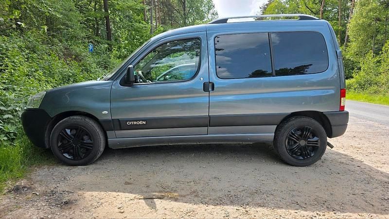 Gebraucht Citroën Berlingo First 75 PS (55 kW) 2009 Grau Van / Kleinbus