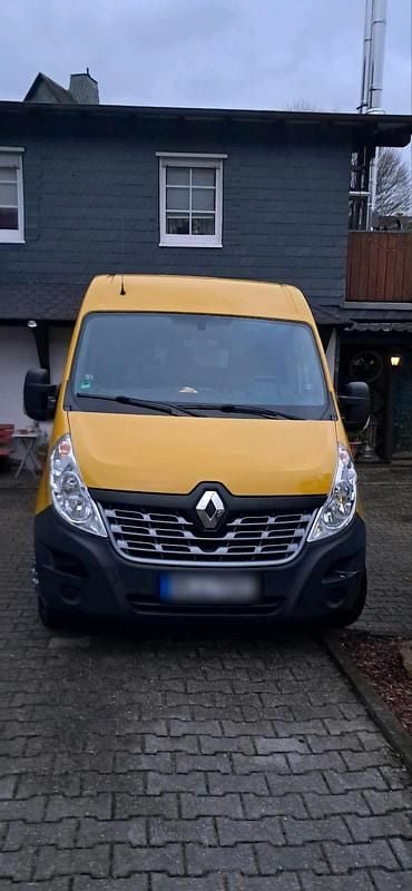 Gelb Gebraucht 2018 Renault Master Van / Kleinbus | 17.500 € - Bild 1/4
