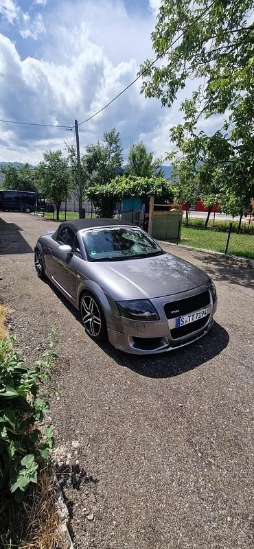 Grau Gebraucht 2000 Audi TT Design Cabrio | 5.500 € (Fairer Preis) - Bild 1/4