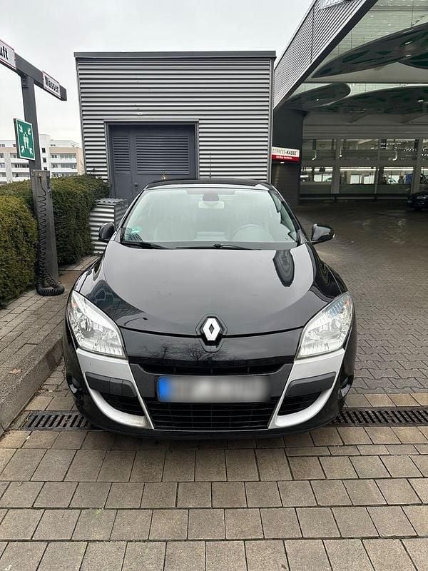 Gebraucht Renault Mégane Coupé Bose Edition 131 PS (96 kW) 2011 Schwarz Coupé