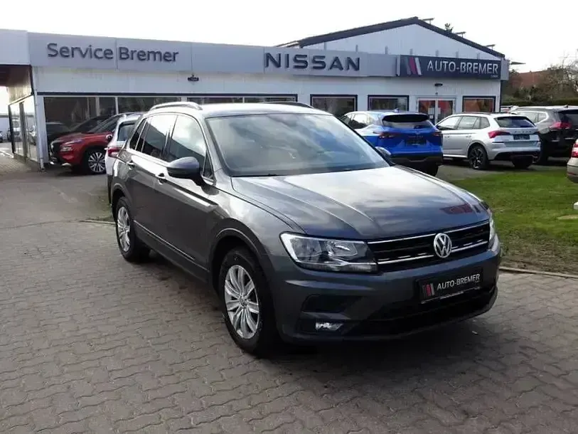 Gebraucht VW Tiguan Trendline 125 PS (91 kW) 2018 Grau grau (metallic) SUV