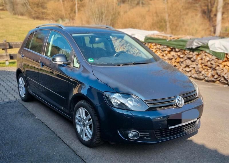 Gebraucht VW Golf VII Match 125 PS (91 kW) 2012 Schwarz Limousine