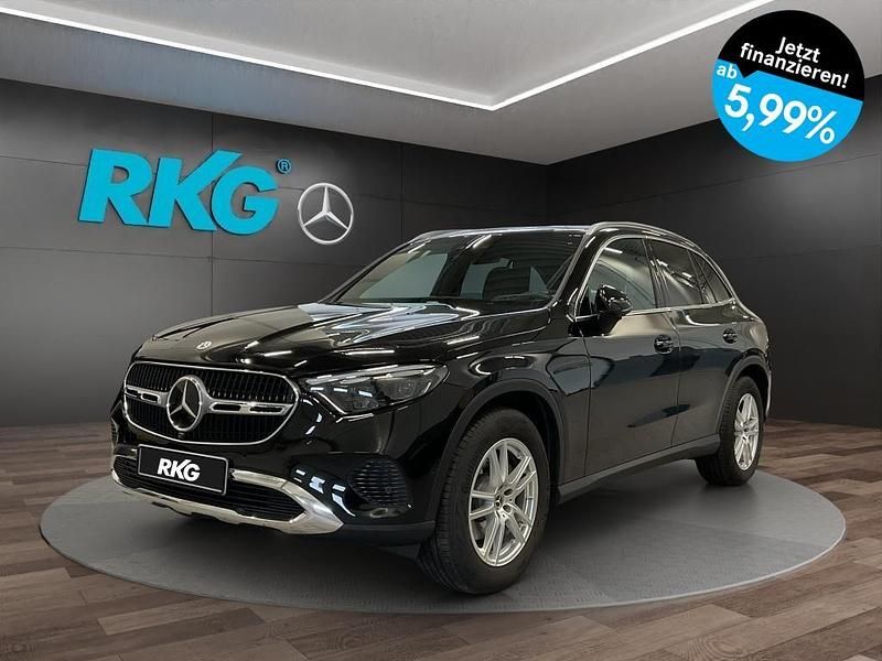 Schwarz Gebraucht 2023 Mercedes GLC220 Avantgarde SUV | 50.900 € (Guter Preis) - Bild 1/4