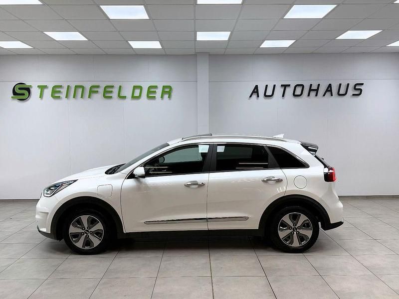Gebraucht Kia Niro Spirit 141 PS (103 kW) 2019 Weiß SUV