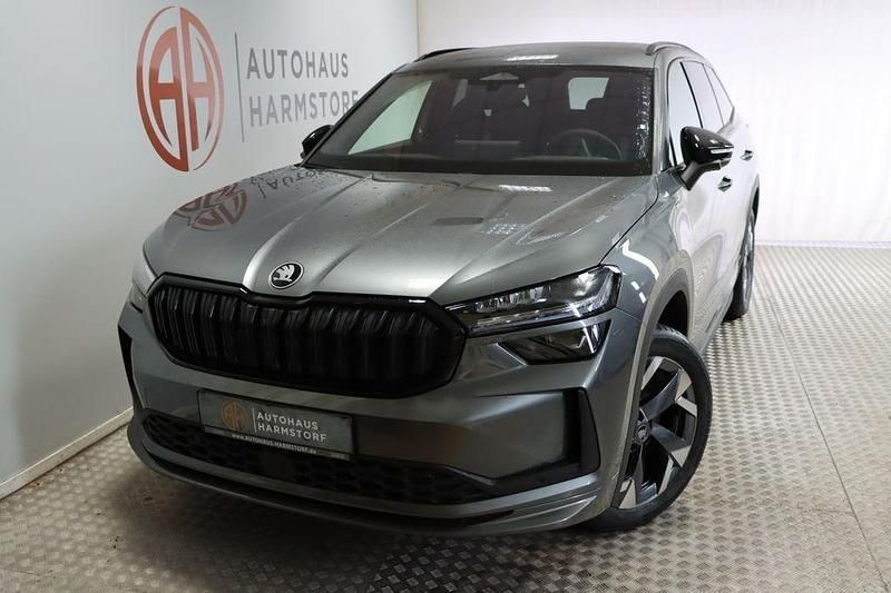 Grau Neu 2025 Skoda Kodiaq SportLine SUV | 42.745 € (Guter Preis) - Bild 1/4