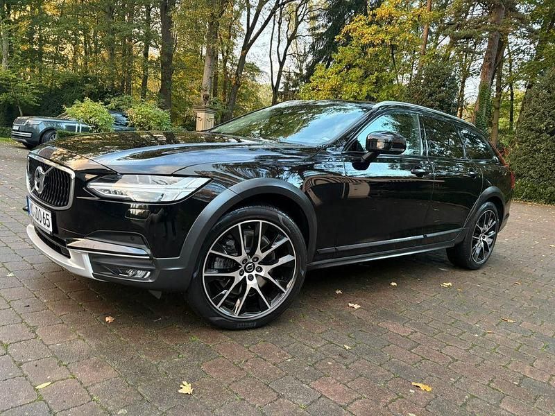 Schwarz Gebraucht 2020 Volvo V90 CC Kombi | 35.000 € (Guter Preis) - Bild 1/4