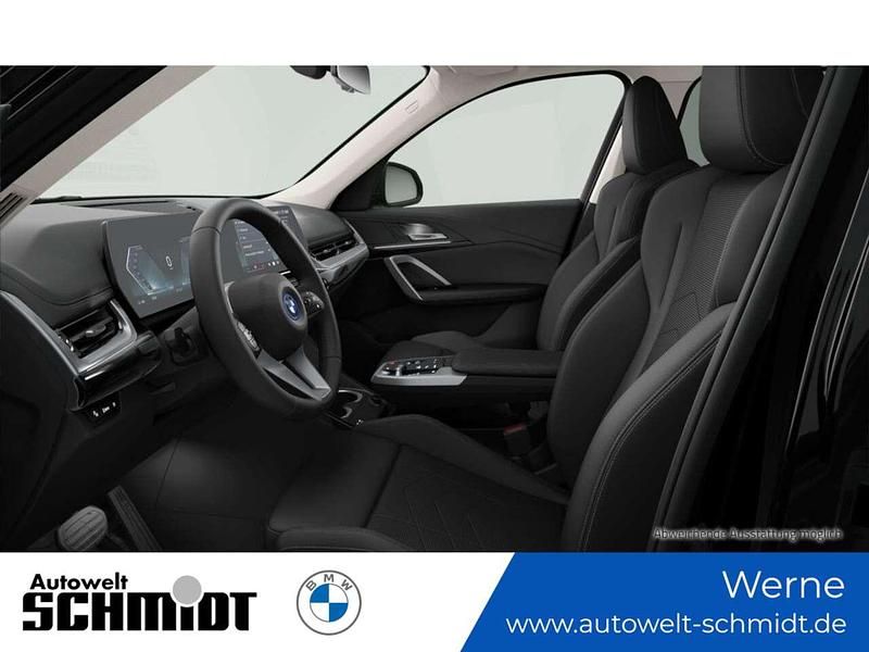 Neu BMW iX1 xLine 230 kW (313 PS) 2025 Saphirschwarz metallic SUV