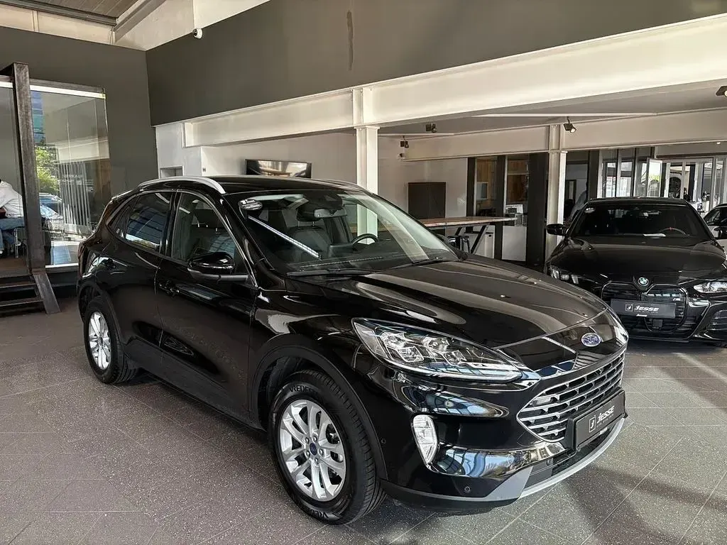 Używany Ford Kuga Titanium X 152 KM (111 kW) 2022 Czarny SUV