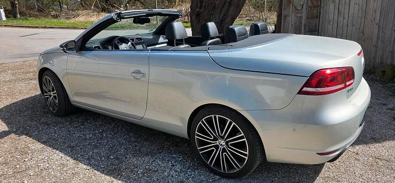 Usata VW Eos Exclusive 140 CV (102 kW) 2013 Argento Cabrio