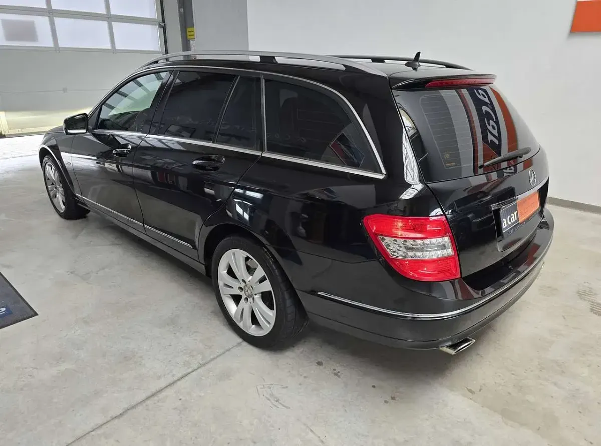 Gebraucht Mercedes C350 Avantgarde 272 PS (200 kW) 2008 Obsidianschwarz  metalliclack Kombi