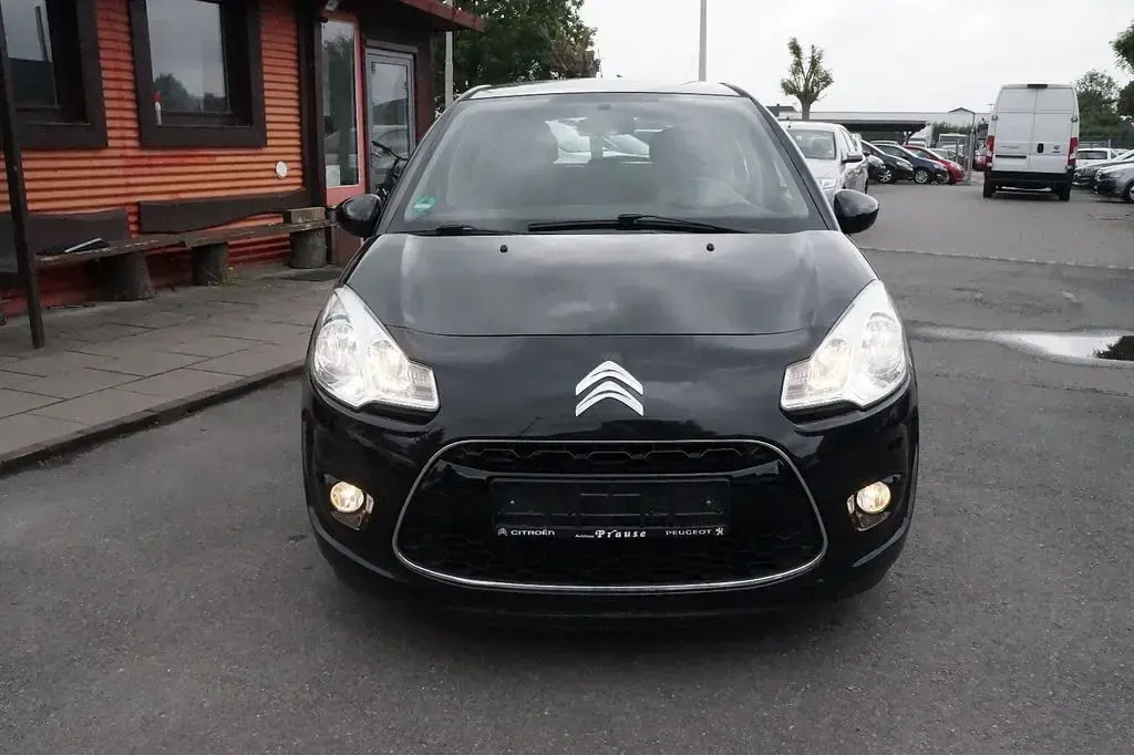 Gebraucht Citroën C3 Tendance 73 PS (53 kW) 2011 Limousine