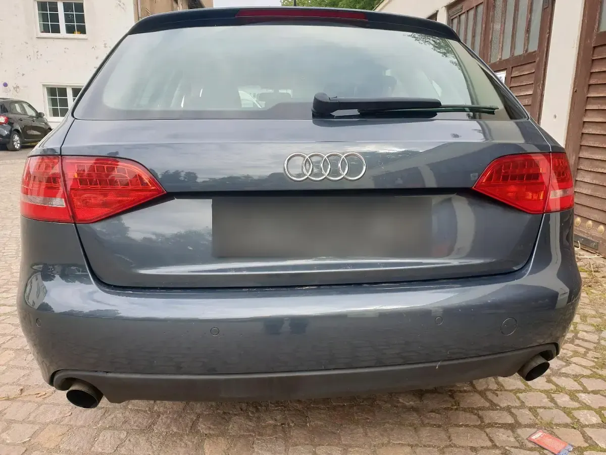 Gebraucht Audi A4 181 PS (133 kW) 2010 Grau Kombi